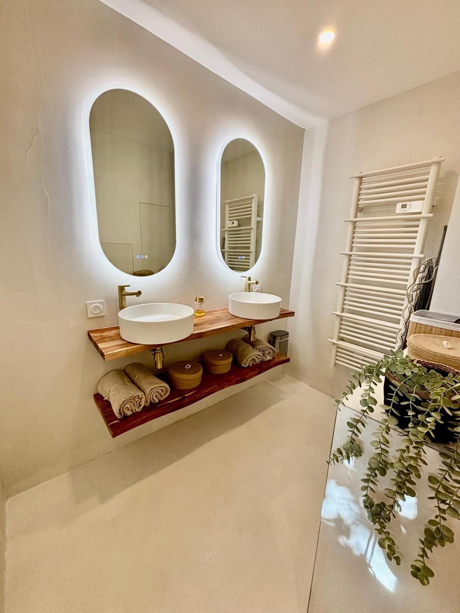 Maison A Avec Jardin Privatif Dans Domaine Des Crozes เวียน ภายนอก รูปภาพ